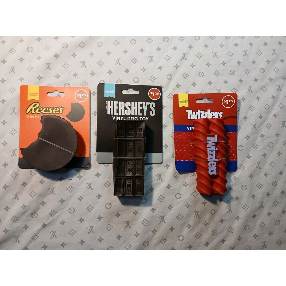 Hershey’s Reese’s & Twizzlers Dog Toys Lot of 3 Vinyl Squeaky Pet Toys NEW Candy